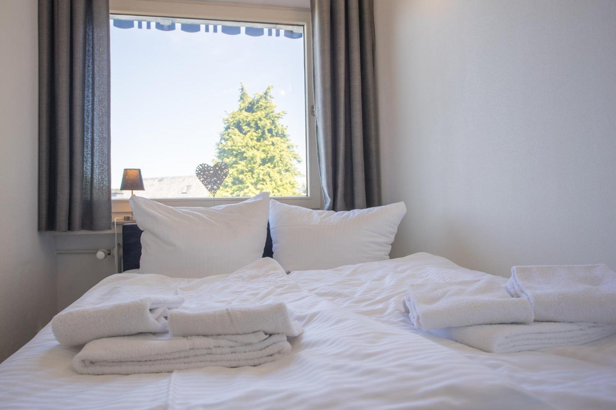 Ferienwohnung 'Kleine Auszeit Winterberg' - Am Herrenskoepfchen 4 Winterberg Buitenkant foto