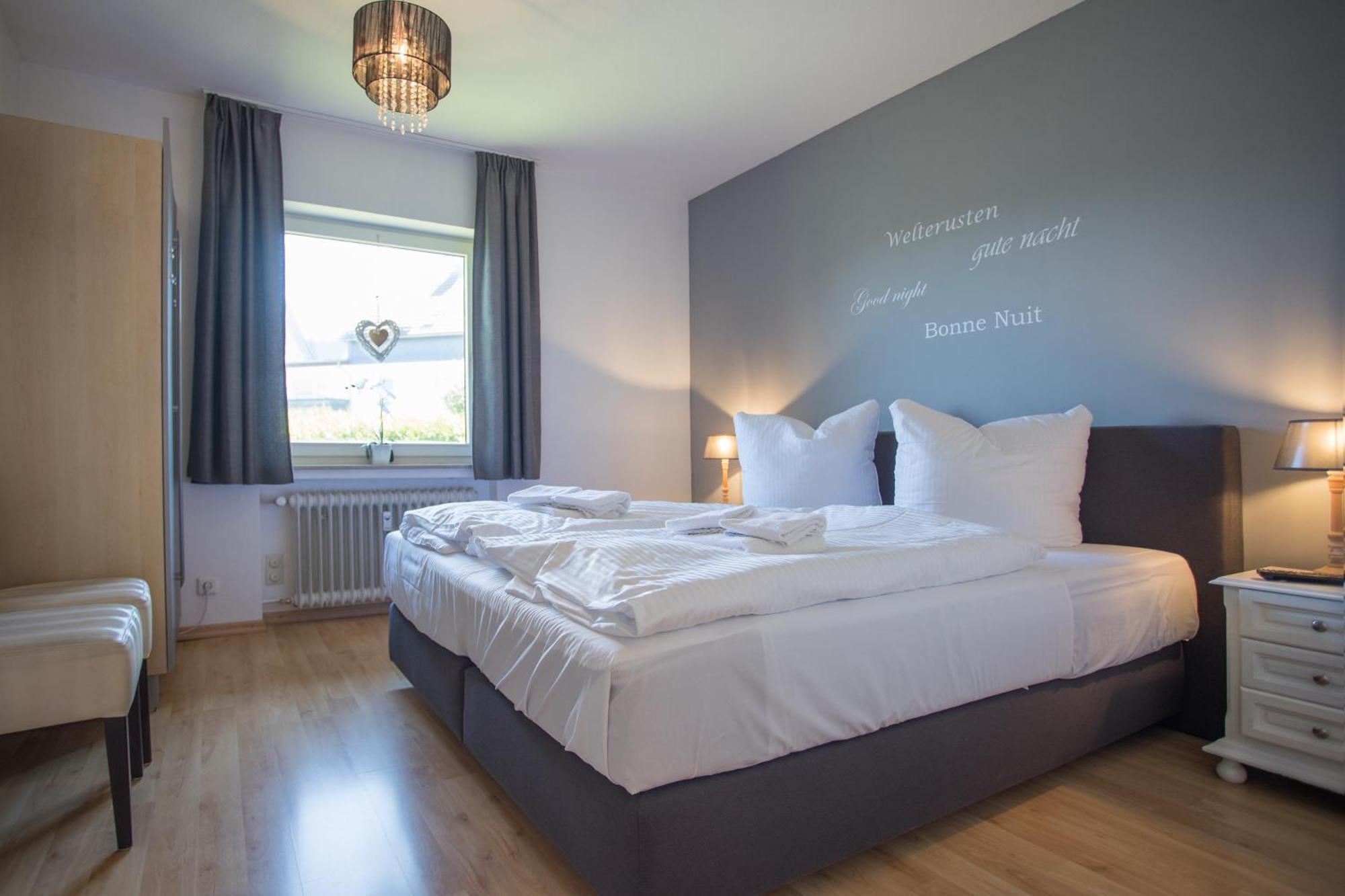 Ferienwohnung 'Kleine Auszeit Winterberg' - Am Herrenskoepfchen 4 Winterberg Buitenkant foto