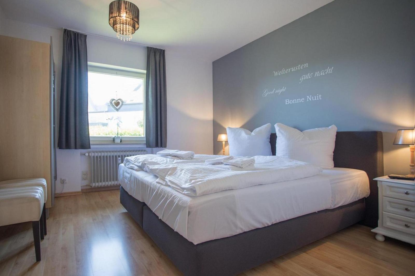 Ferienwohnung 'Kleine Auszeit Winterberg' - Am Herrenskoepfchen 4 Winterberg Kamer foto