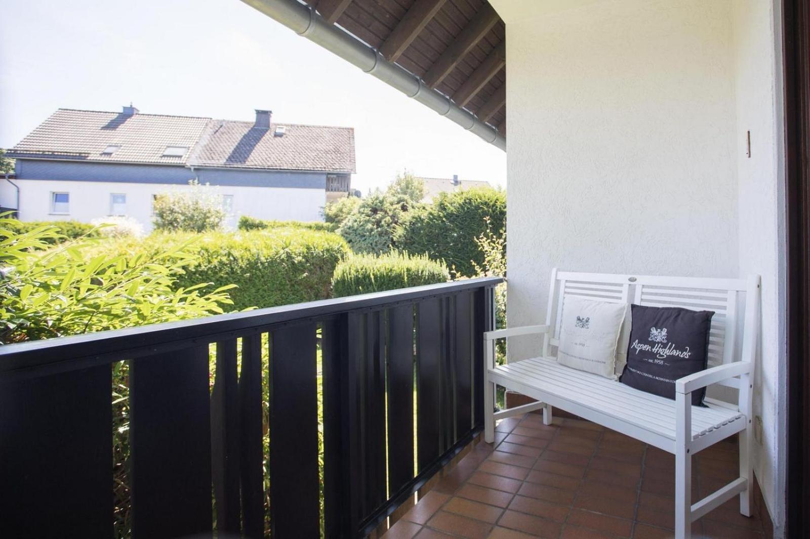 Ferienwohnung 'Kleine Auszeit Winterberg' - Am Herrenskoepfchen 4 Winterberg Buitenkant foto
